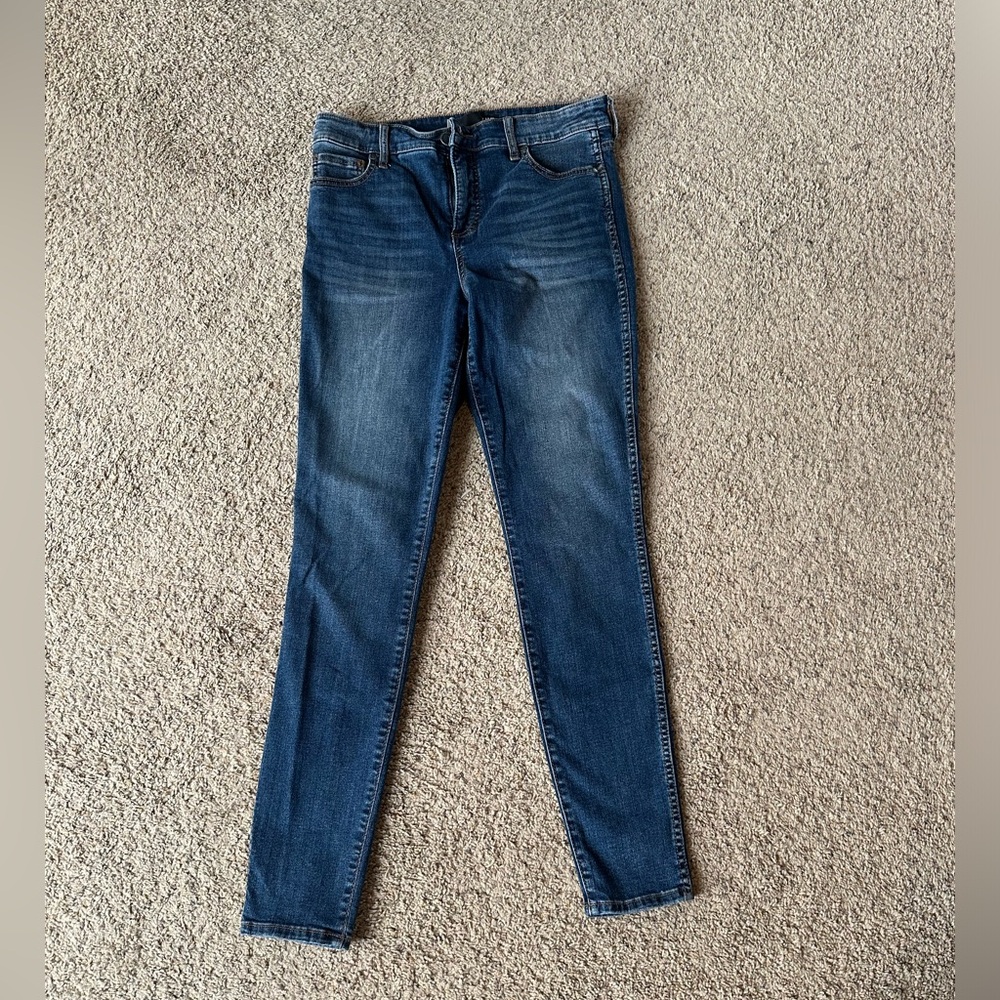 Kut from the Kloth - size 8 - style Mia